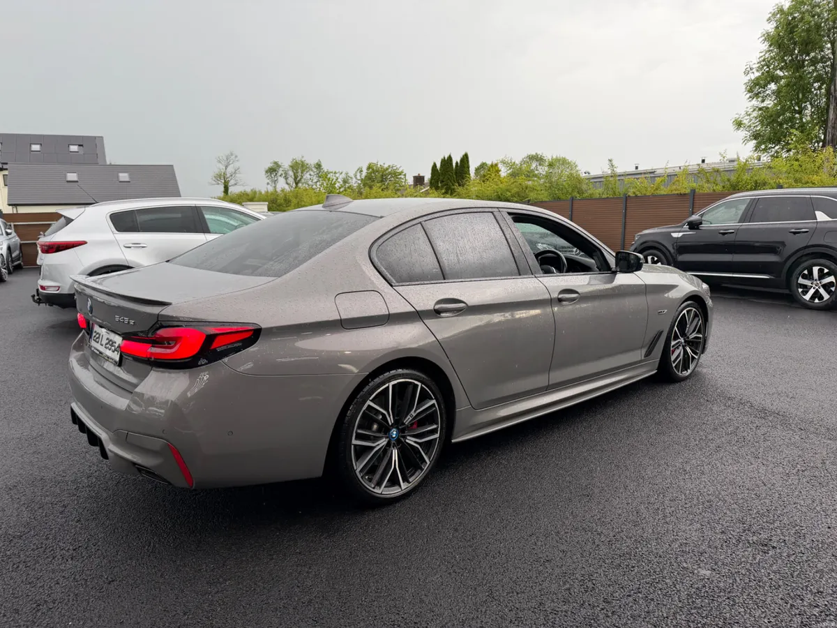 BMW 545e M-Sport Xdrive  2022 394Bhp!! - Image 4