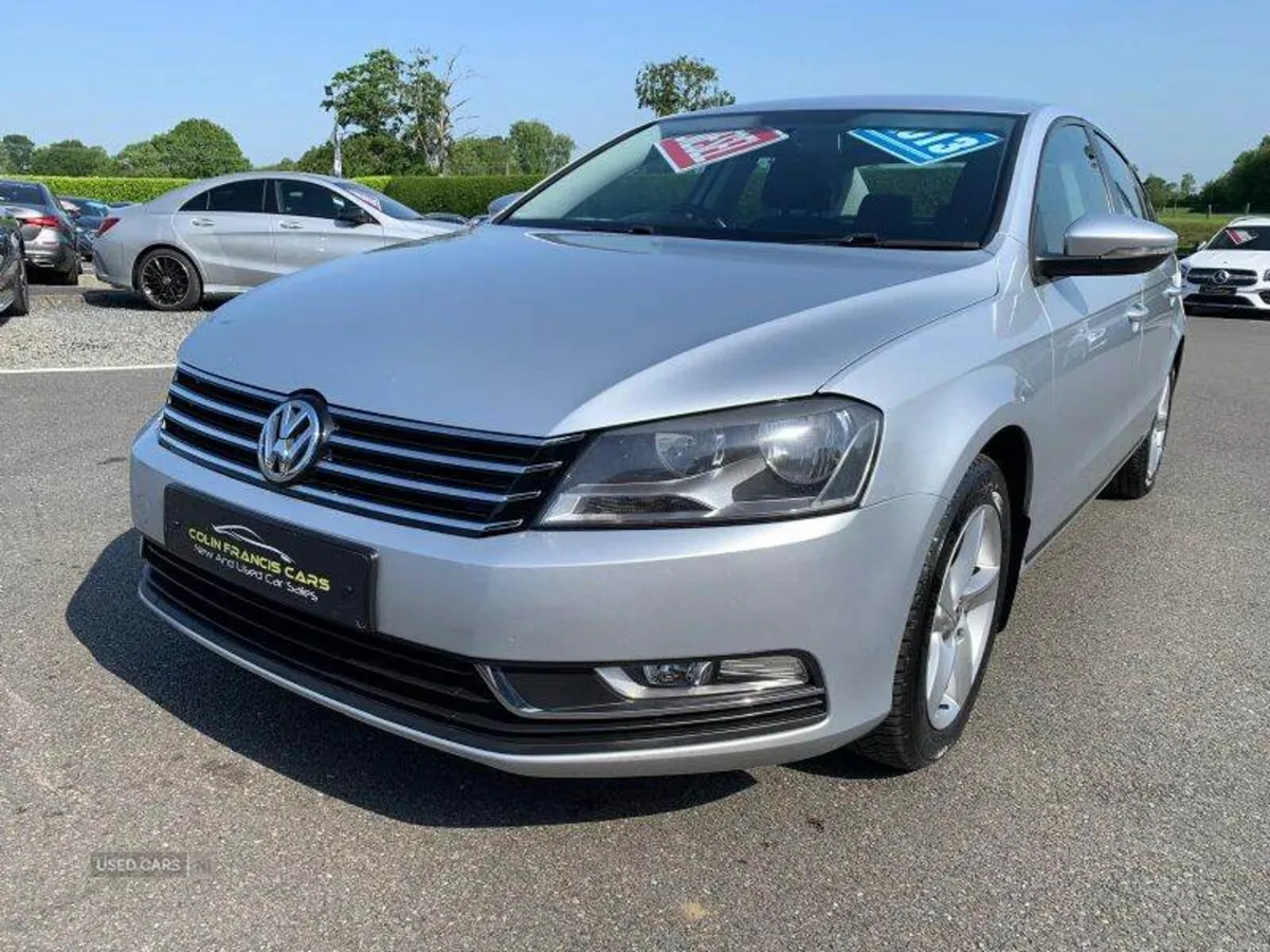 Volkswagen Passat S - Image 1