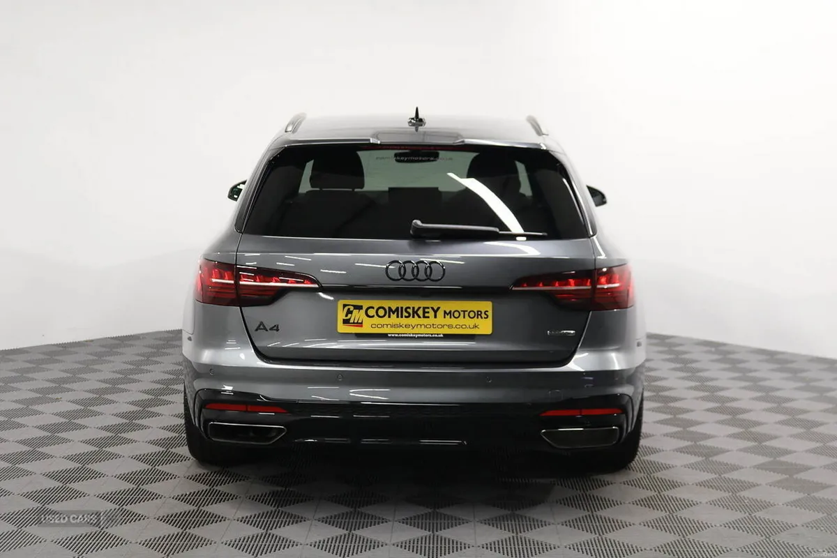 Audi A4 Avant TDI Black Edition - Image 6