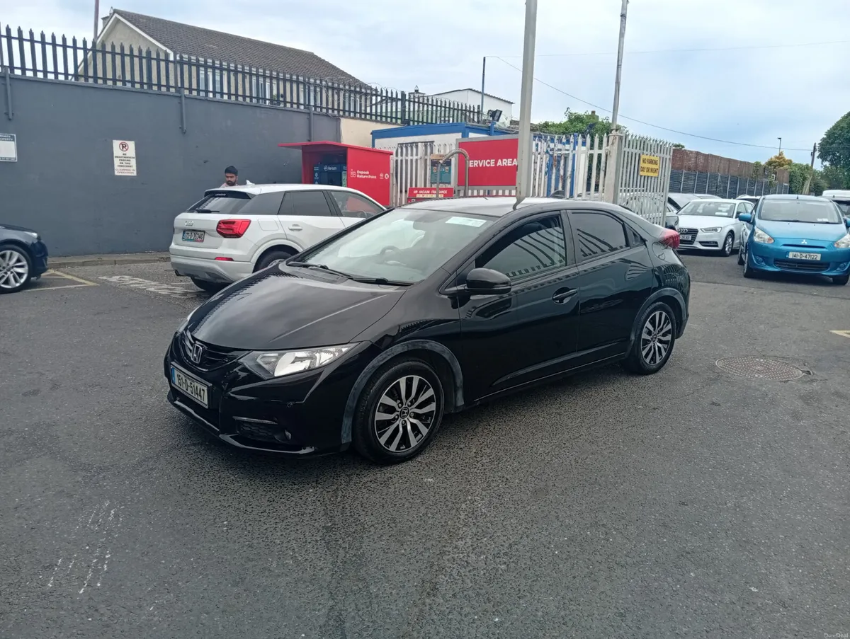 Honda Civic 2015 low mileage - Image 3