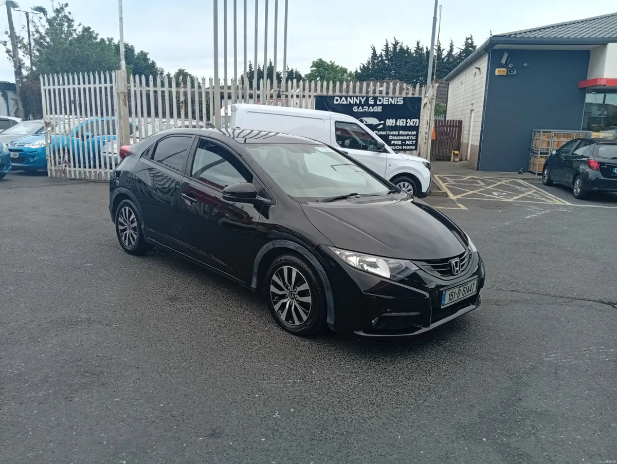 Honda Civic 2015 low mileage - Image 1