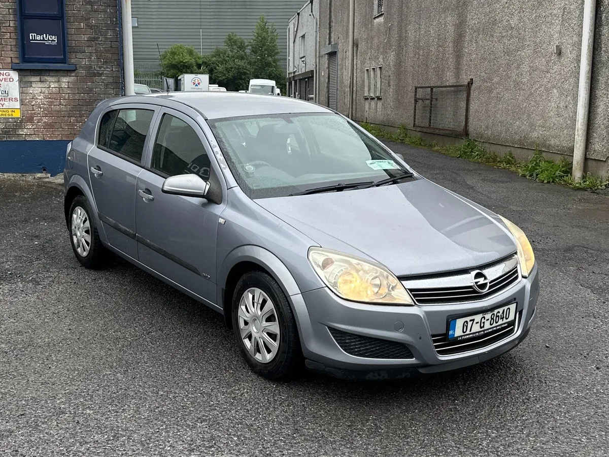 Opel Astra 2007 - Image 1