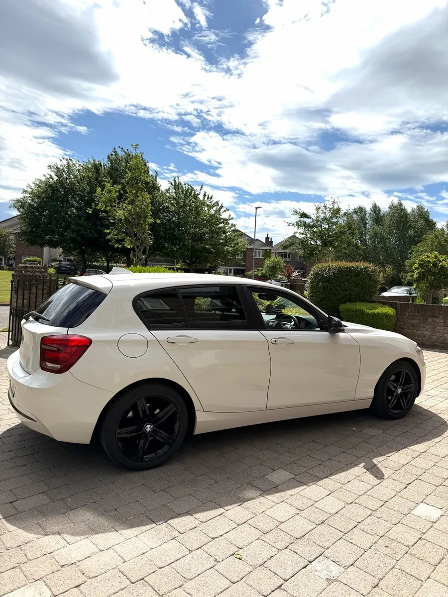 2012 BMW 1 Series - Image 3