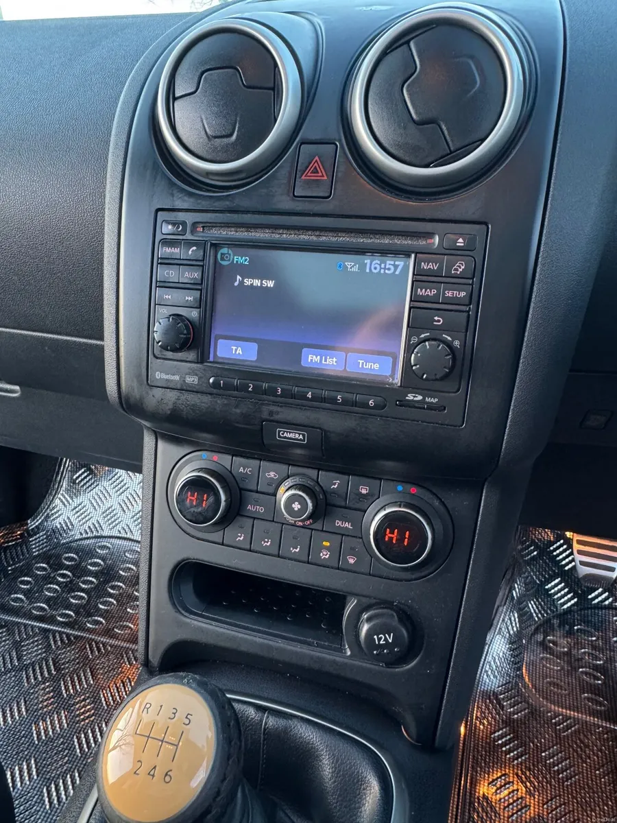 Nissan Qashqai 2012 - Image 4