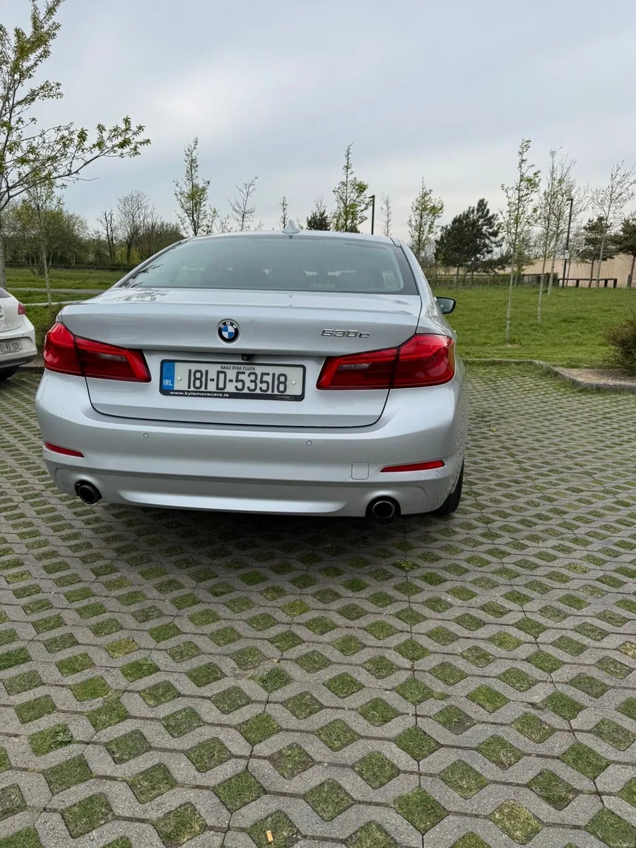 BMW 5-Series 2018 - Image 2
