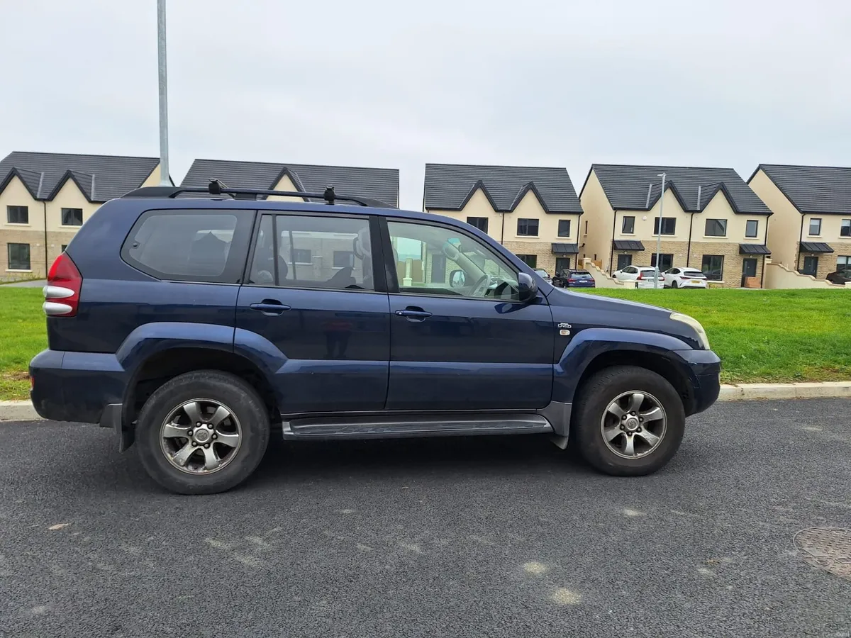 Toyota Landcruiser - Image 6