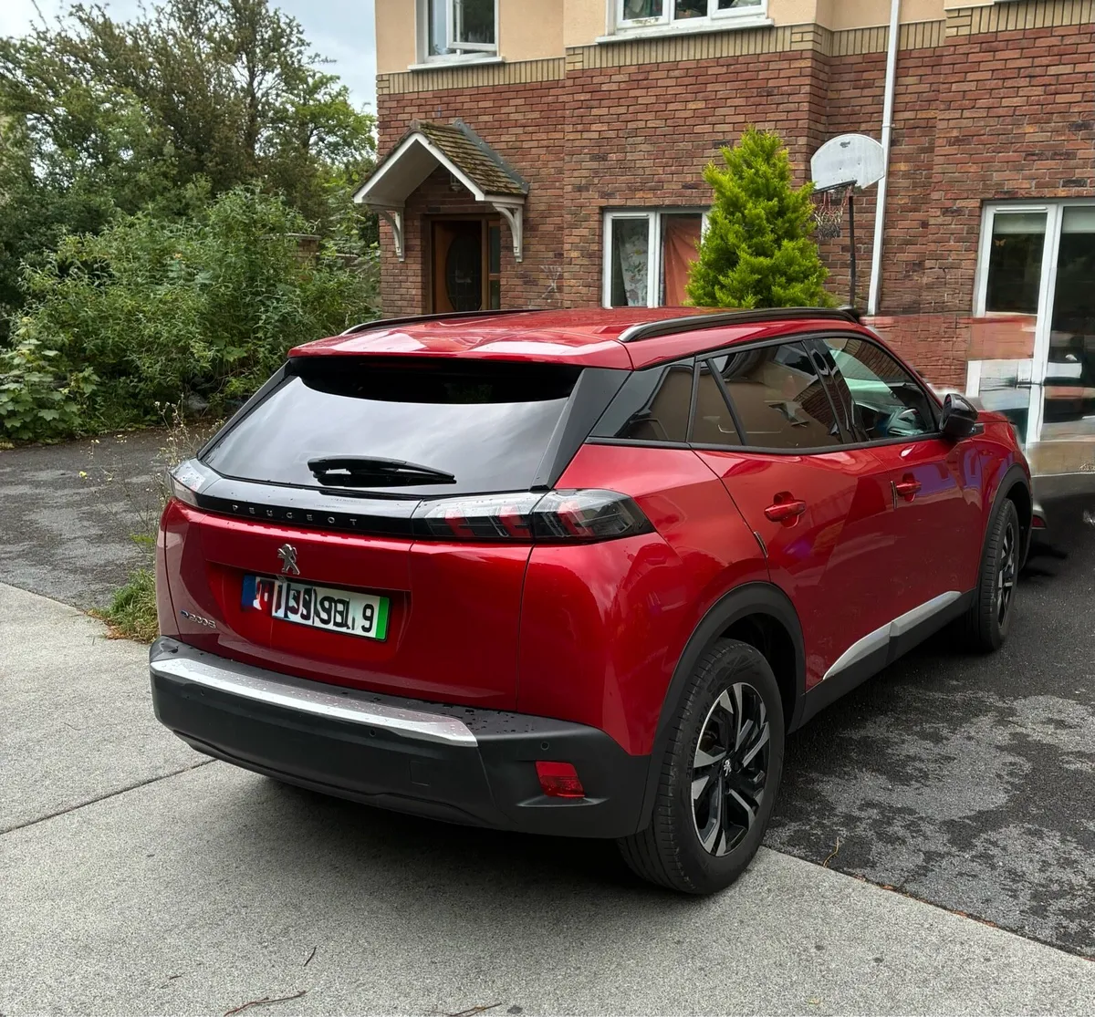 Peugeot 2008 Allure Premium - Image 2