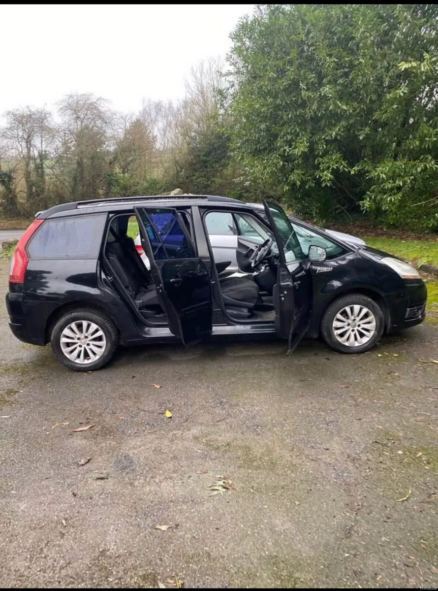 Citroen C4 Picasso 2008 - Image 1
