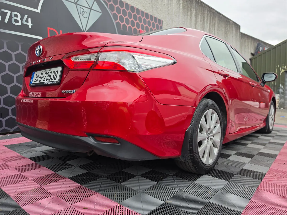 2021 TOYOTA CAMRY low kms 89K - Image 6