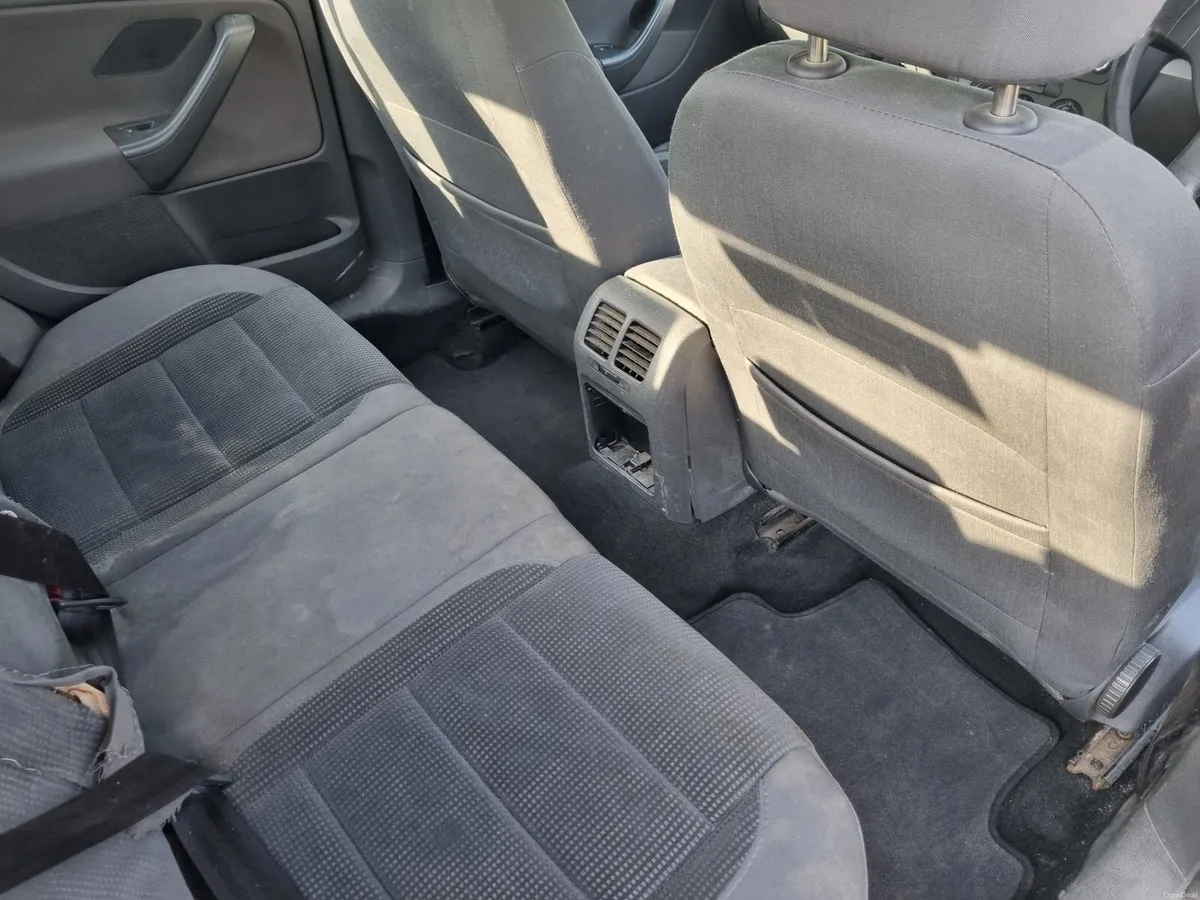 Volkswagen Jetta 2008 - Image 4