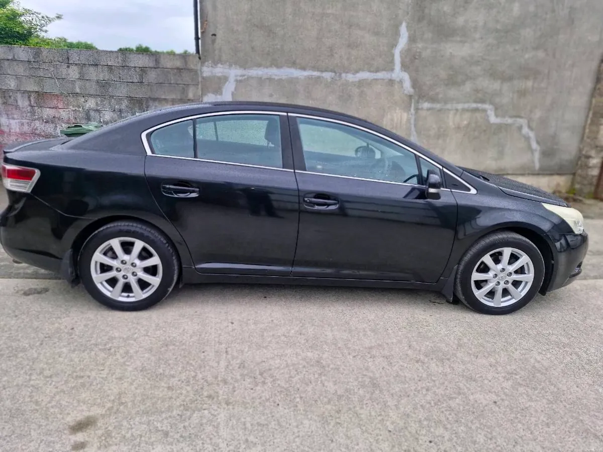 Toyota avensis - Image 4