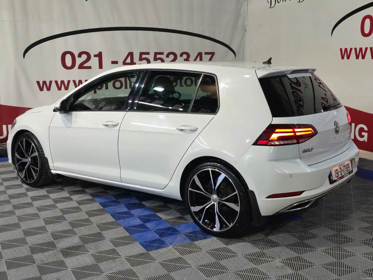 191 VW GOLF HIGHLINE 1.6 TDI MANUAL - Image 4