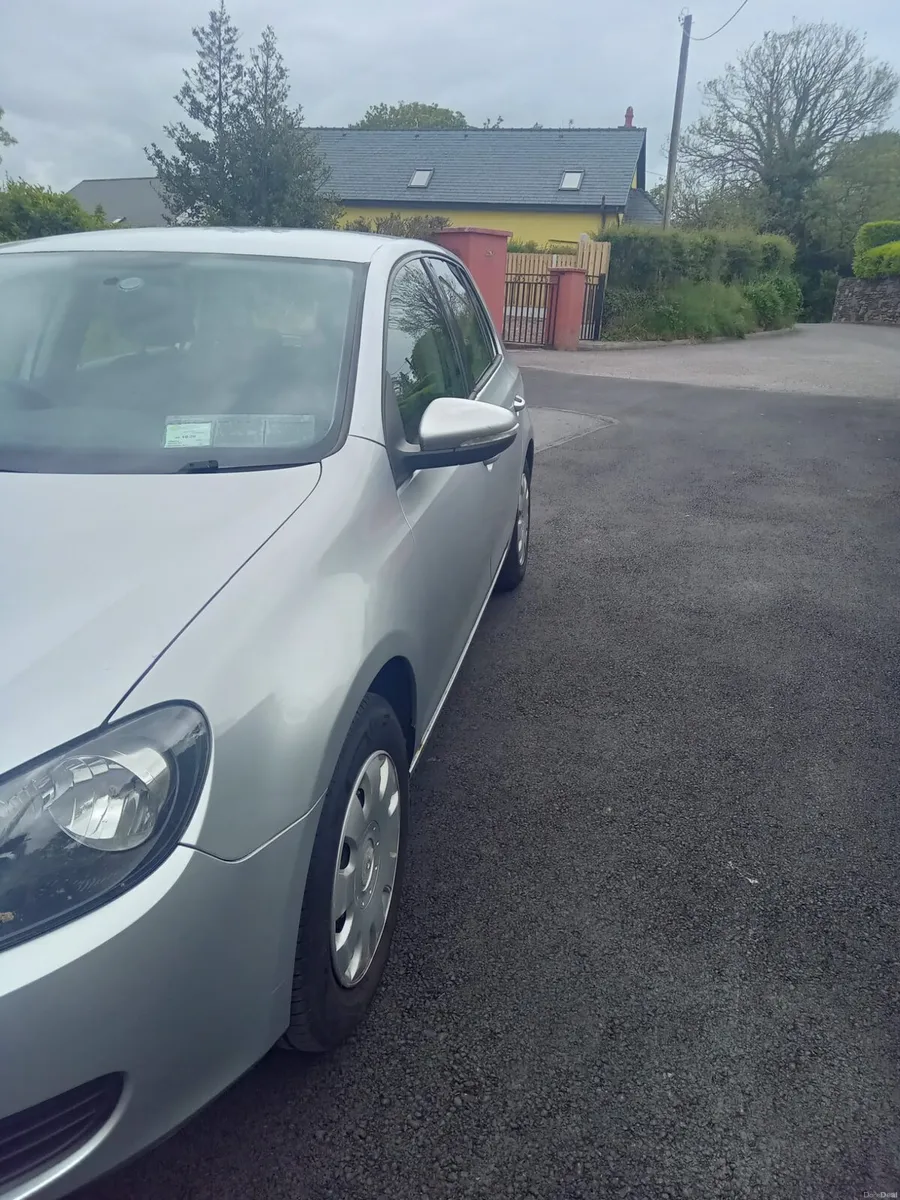Volkswagen Golf. Year 2010 - Image 3