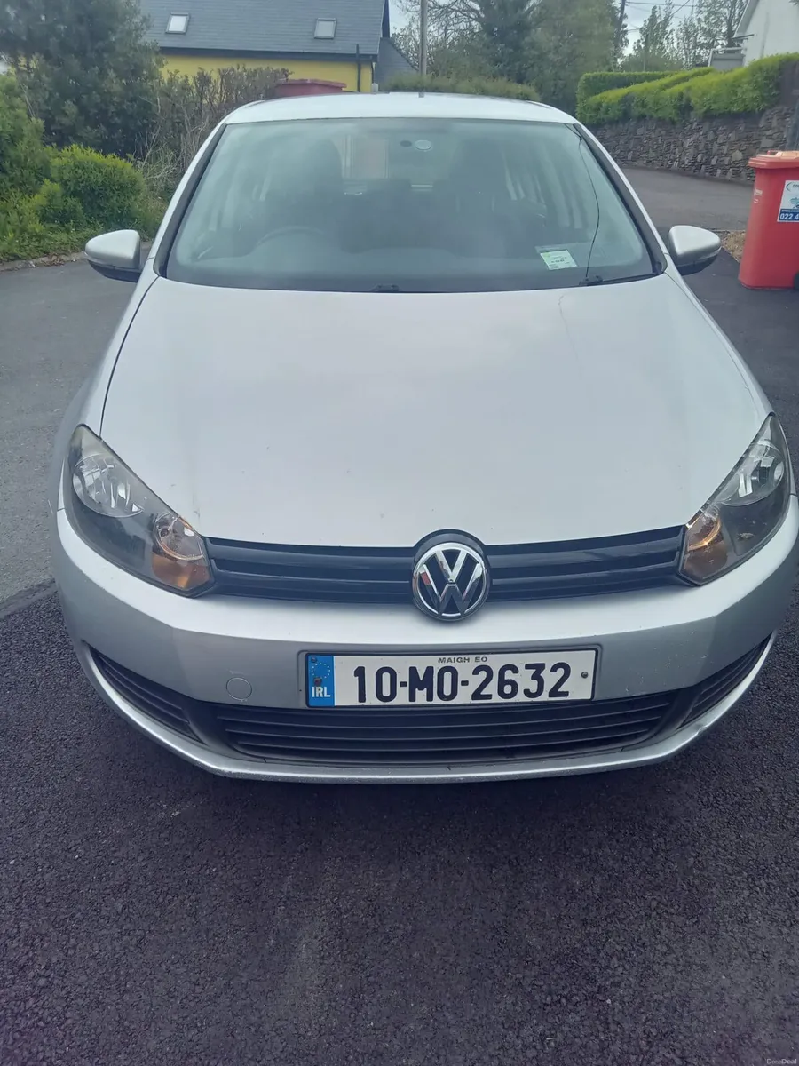 Volkswagen Golf. Year 2010 - Image 1