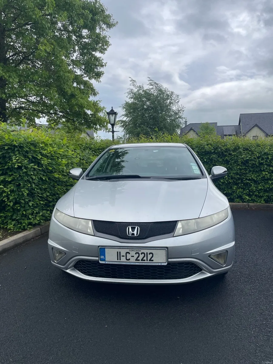 Honda Civic 1.4Petrol Manual-2011 Price negotiable - Image 1