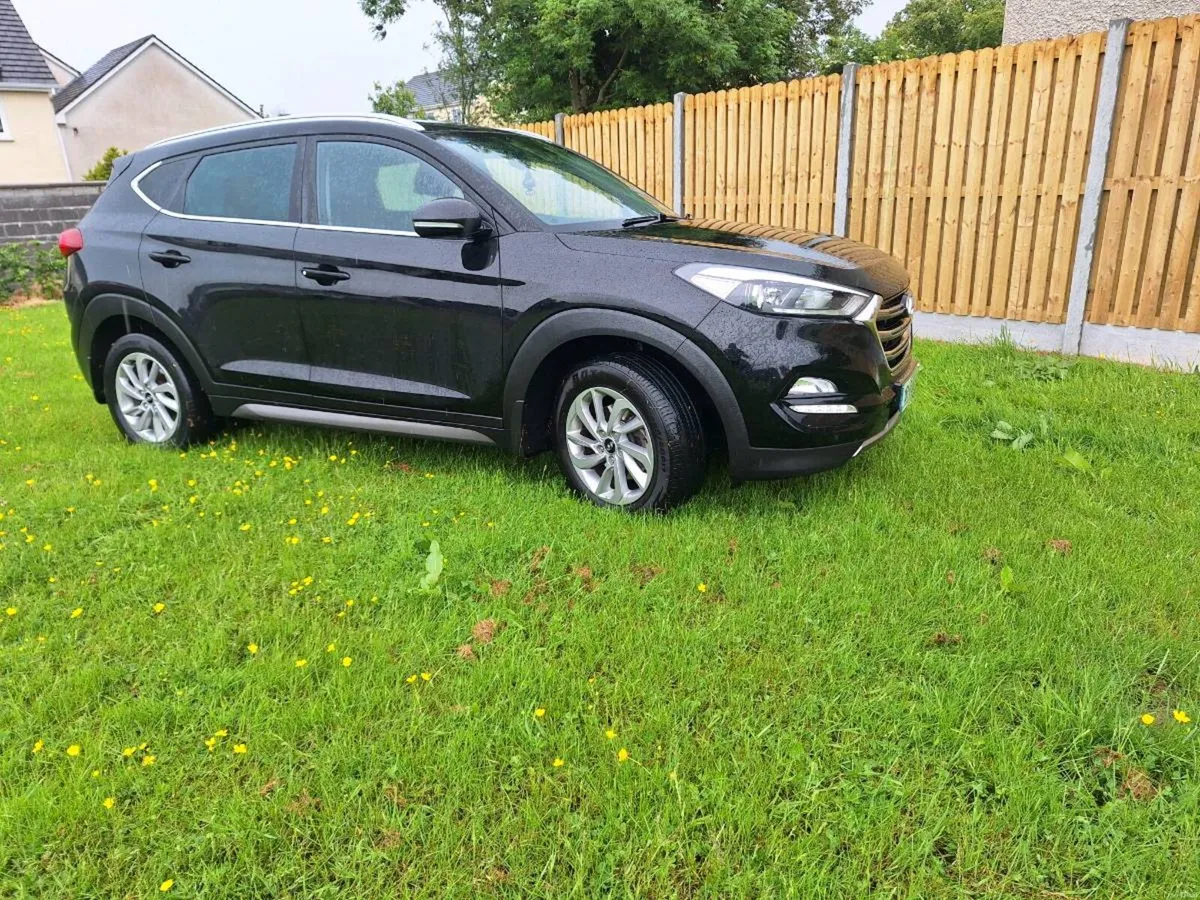 HYUNDAI TUCSON - Image 2