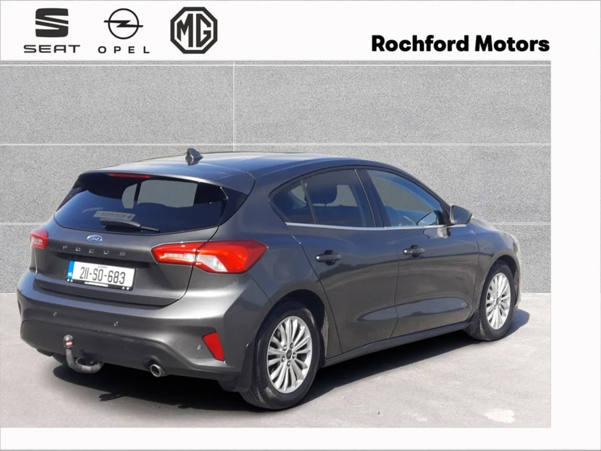 Ford Focus TITANIUM EDITION 5DR 1.5 T TD 120 4 - Image 4
