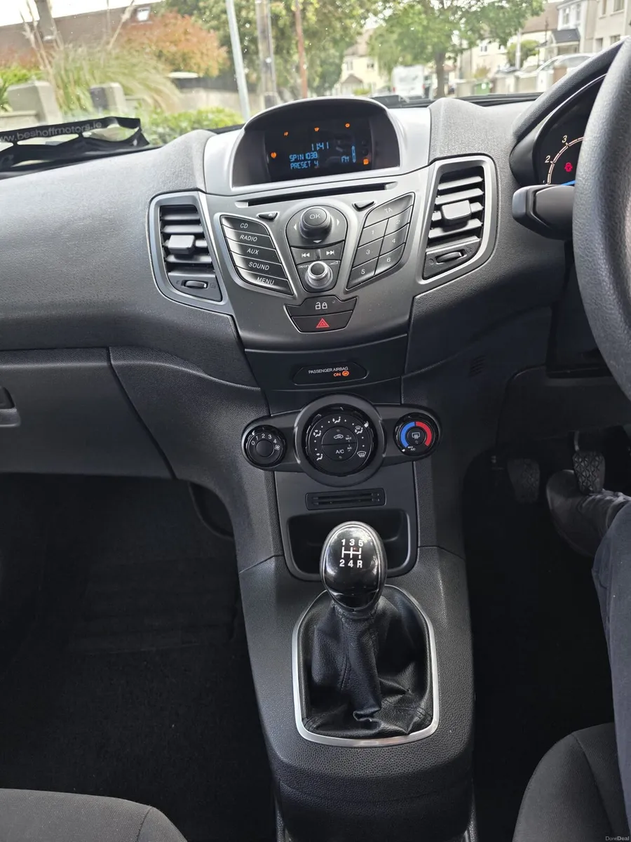 Ford fiesta 1.25 Titanium A/C New NCT 05.2027 - Image 4