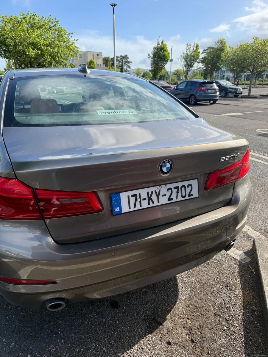 BMW 5-Series 2017 - Image 2