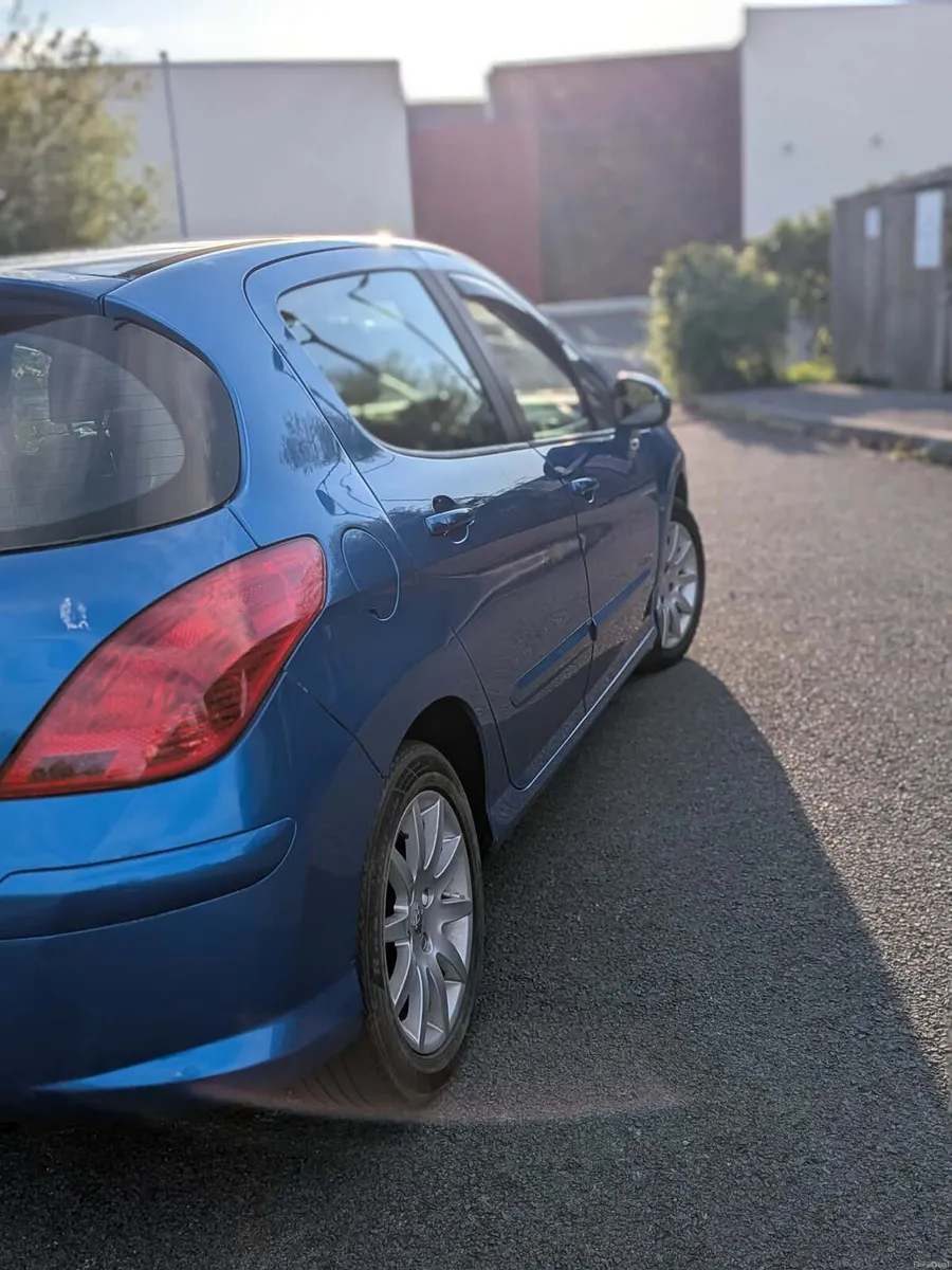 Peugeot 308 - Image 3