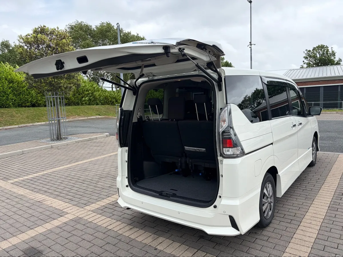 Nissan Serena 2018 - Image 4