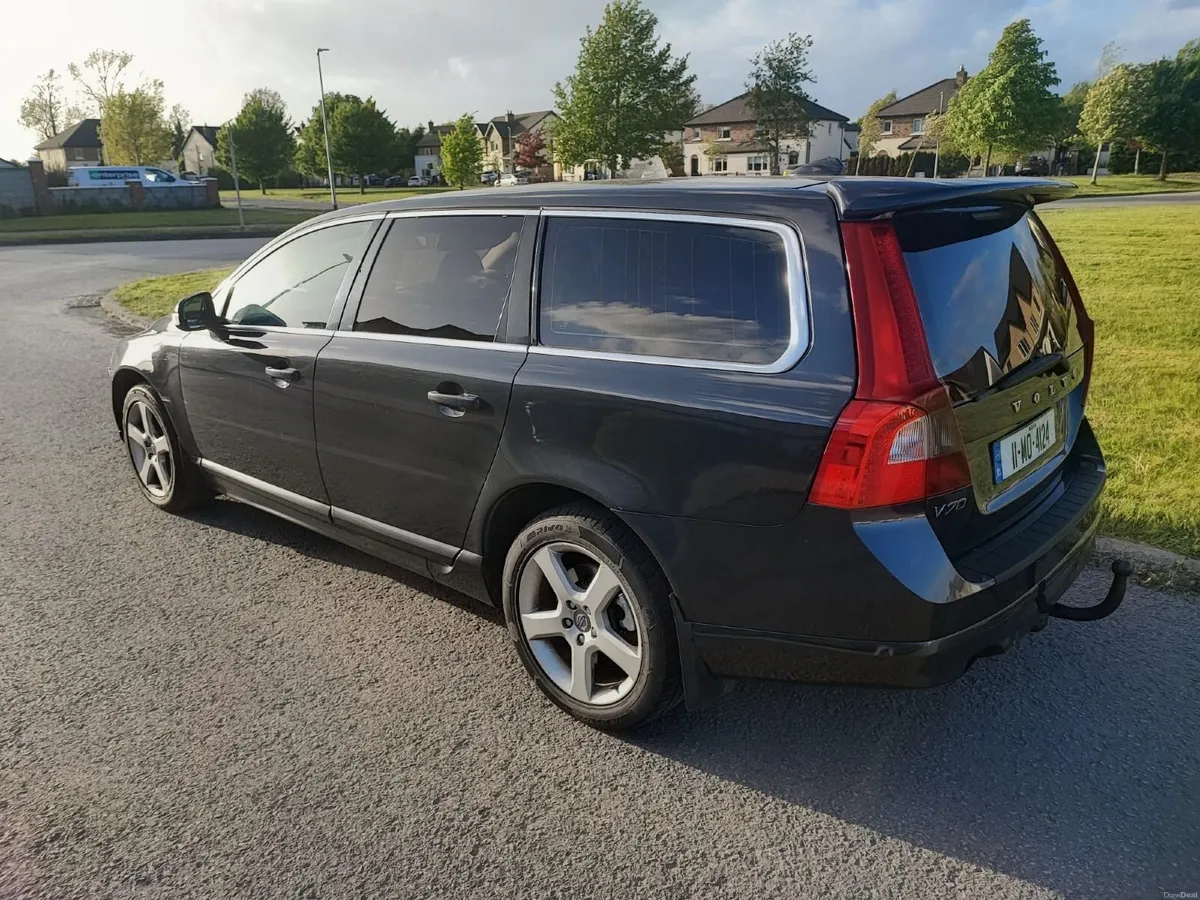 Volvo V70 D5 - 212BHP - Image 1