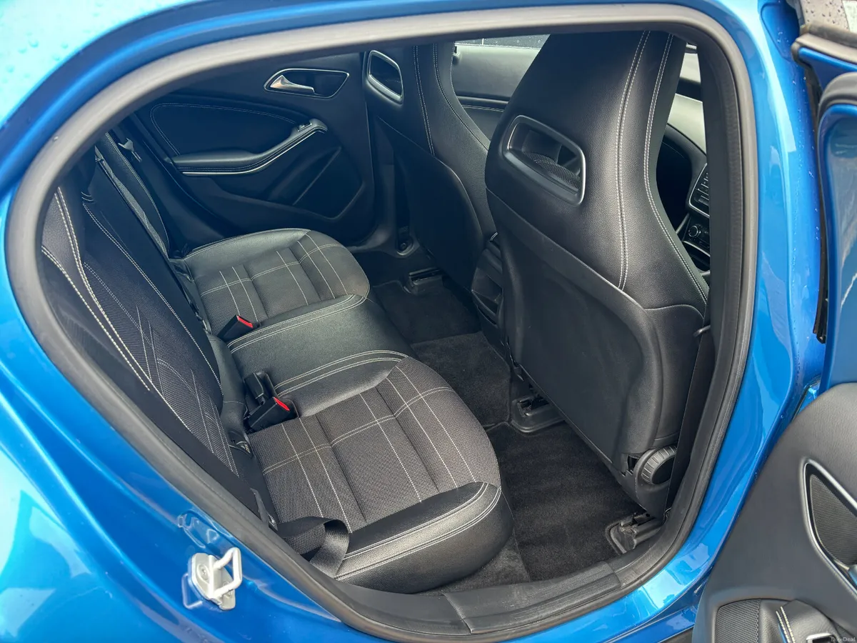 Mercedes Benz GLA180 Urban Automatic 1.6 2016 - Image 6