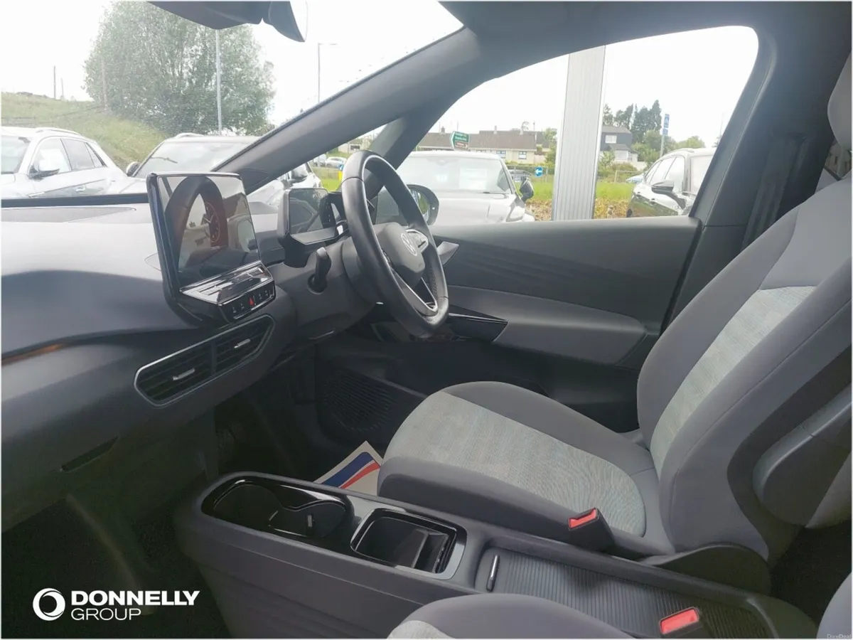 Volkswagen Id.3 Hatchback Life Pro - Image 2