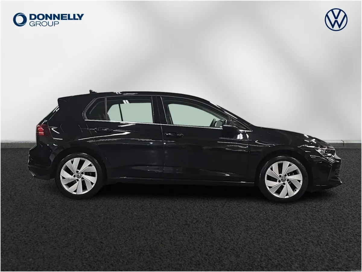 Volkswagen Golf Hatchback Style - Image 4