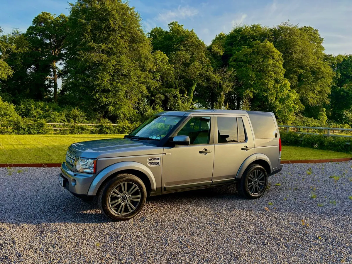 Land Rover Discovery 4 - Image 2
