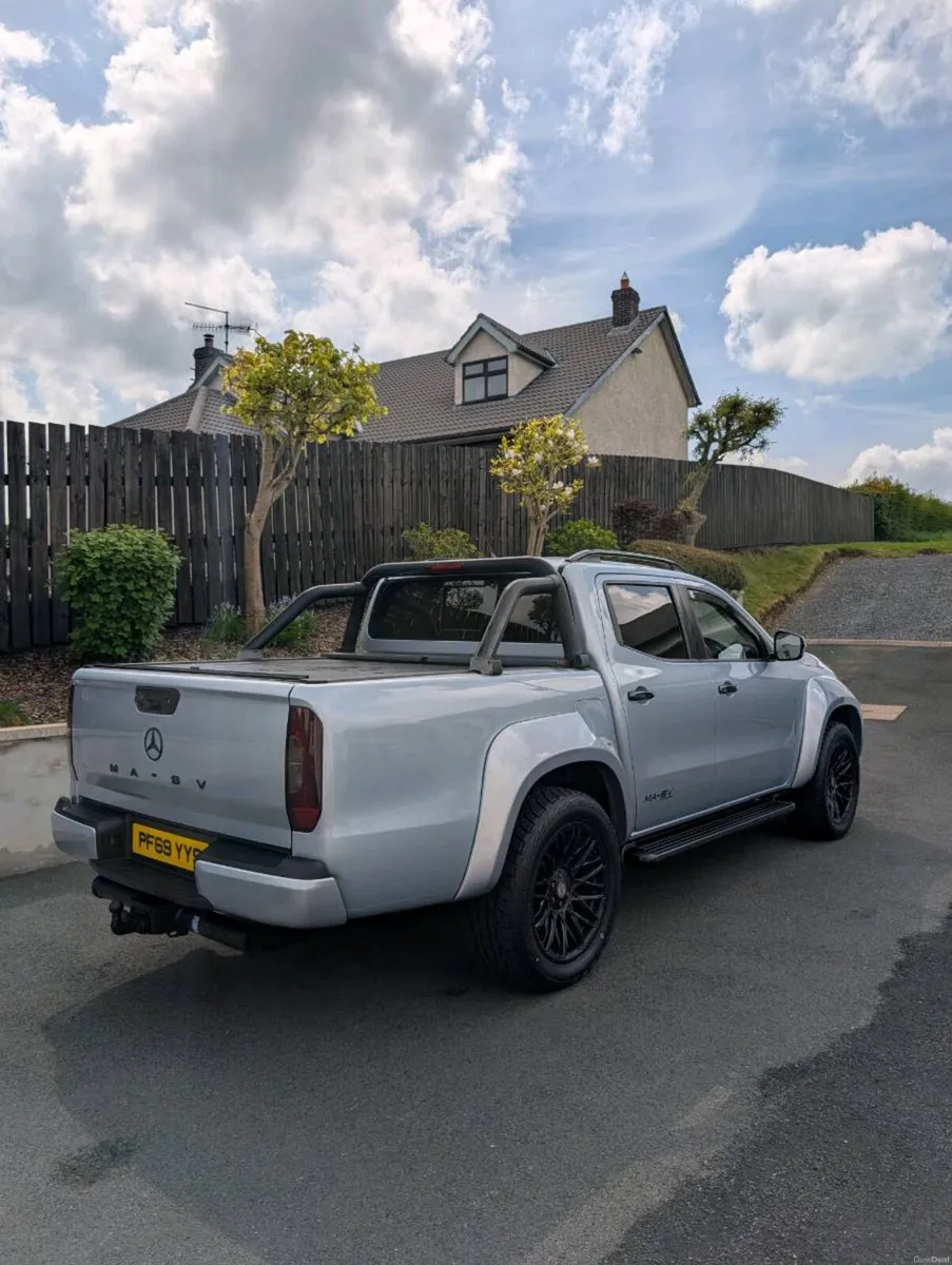 Mercedes X250 MA-SV EDITION  **NO VAT** - Image 3