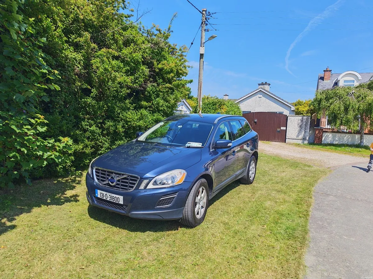 2013 Volvo XC60 D4 SE 2.0 Diesel — Priced to Sell - Image 1