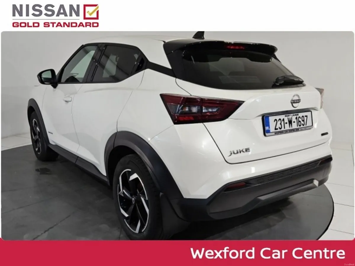 Nissan Juke 1.6 SV PREMIUM HYBRID STOCK CLEARANCE - Image 4