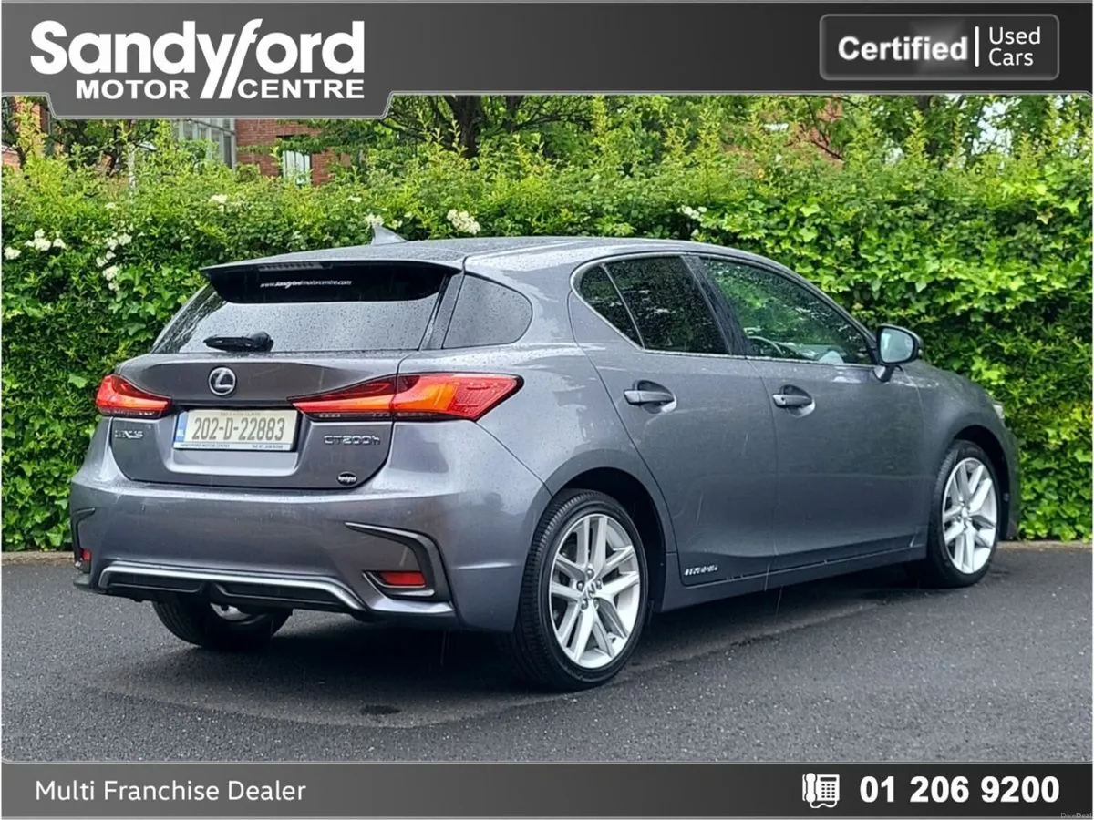 Lexus CT 200H SPORT**AUTO**LOW KMS**LEATHER** - Image 4
