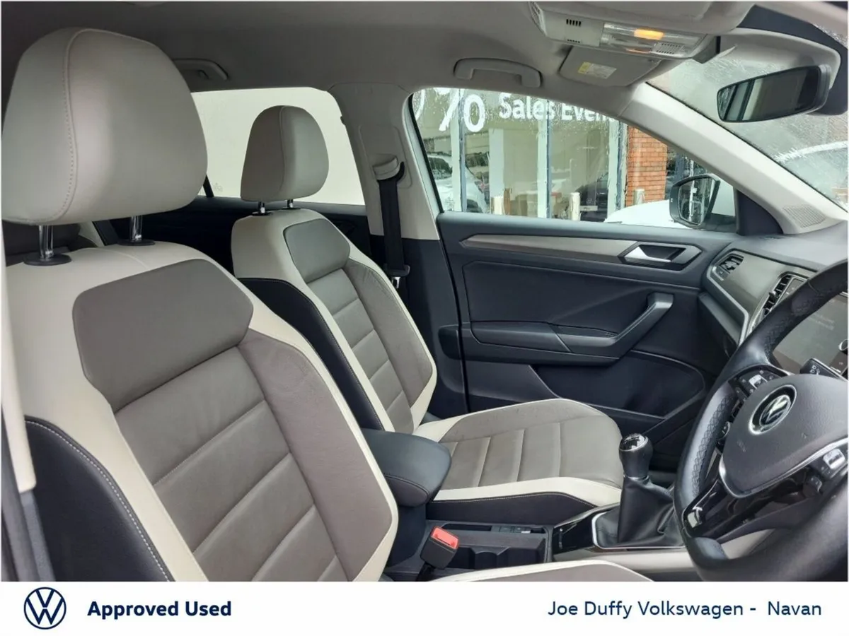 Volkswagen T-Roc DESIGN 2.0TDI 116HP - Image 4