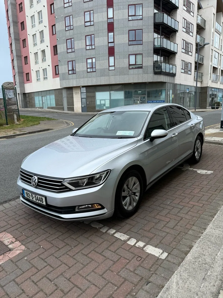 Volkswagen Passat 1.6TDI 120HP Automatic DSG - Image 3