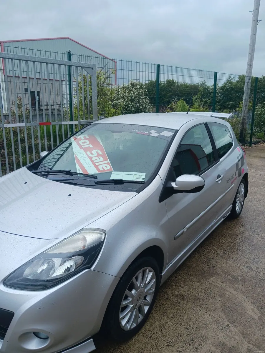 Renault Clio 2009 1.2 turbo - Image 1