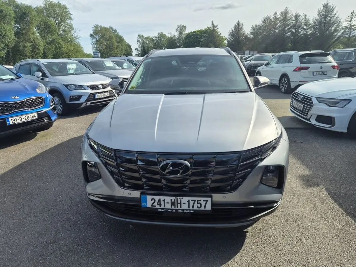 Hyundai Tucson Executive Plus 5DR - Image 2