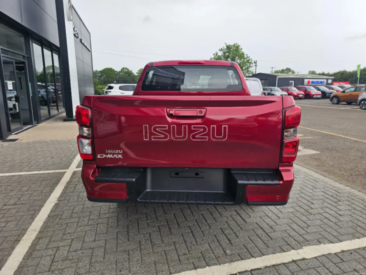 Isuzu D-Max AUTOMATIC *FINANCE ARRANGED* - Image 4
