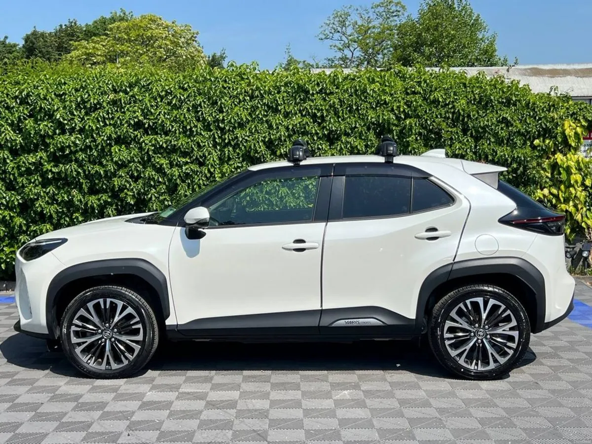 Toyota Yaris Cross Z-PACKAGE 1.5 HYBRID AUTO ** HU - Image 3