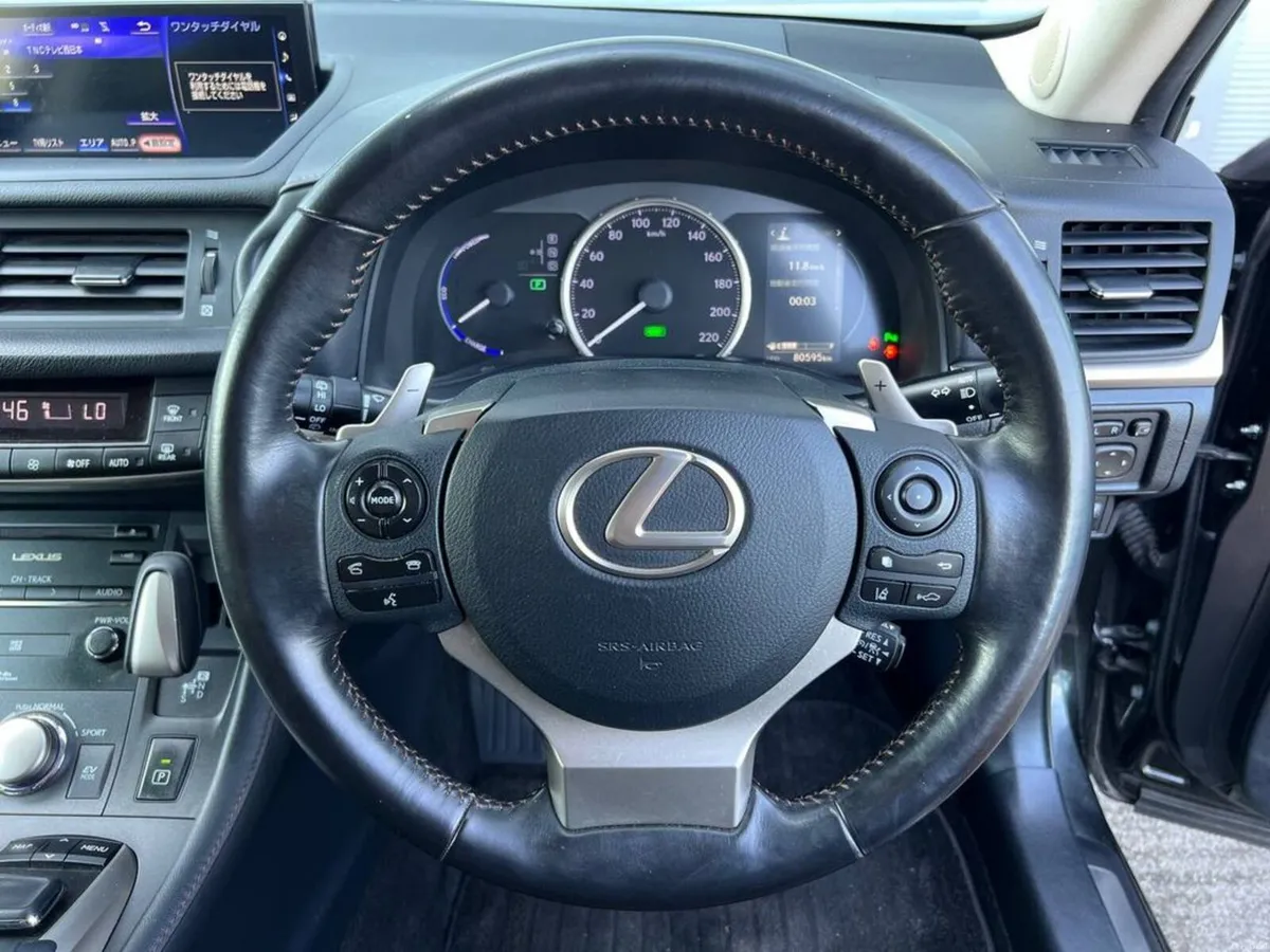 Lexus CT 1.8 HYBRID AUTO // SUEDE HEATED SEATS // - Image 4