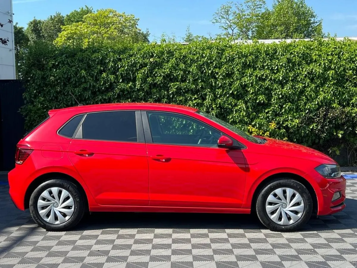 Volkswagen Polo 1.0 TSI AUTO // VERY LOW MILEAGE / - Image 2
