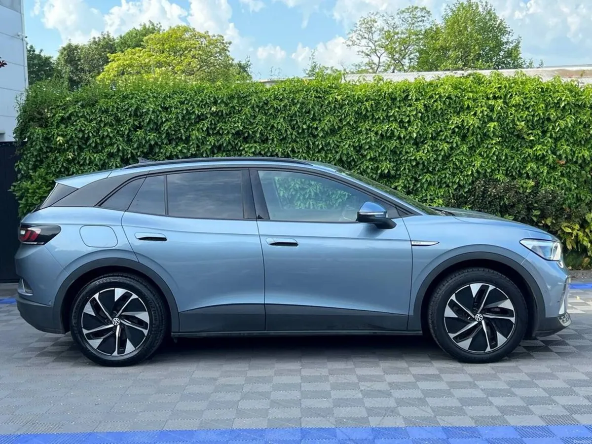 Volkswagen ID.4 PRO LIFE 77KWH // APPLE CARPLAY/AN - Image 2