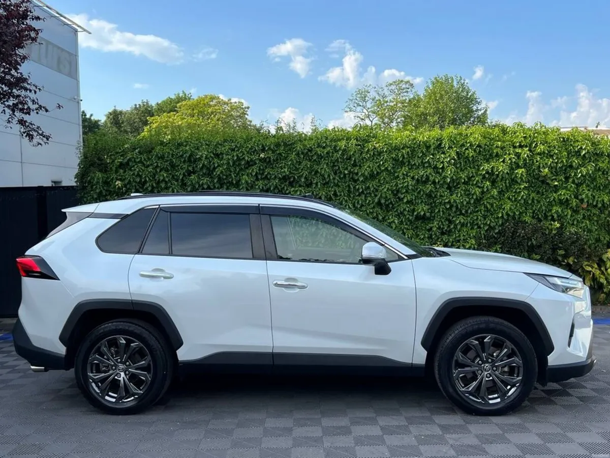 Toyota RAV4 G EDITION 2.5 HYBRID AUTO // OPENING P - Image 3