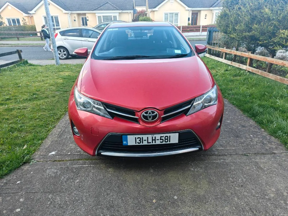 Toyota Auris Diesel – Automatic (AMT) – NOT Manual - Image 2