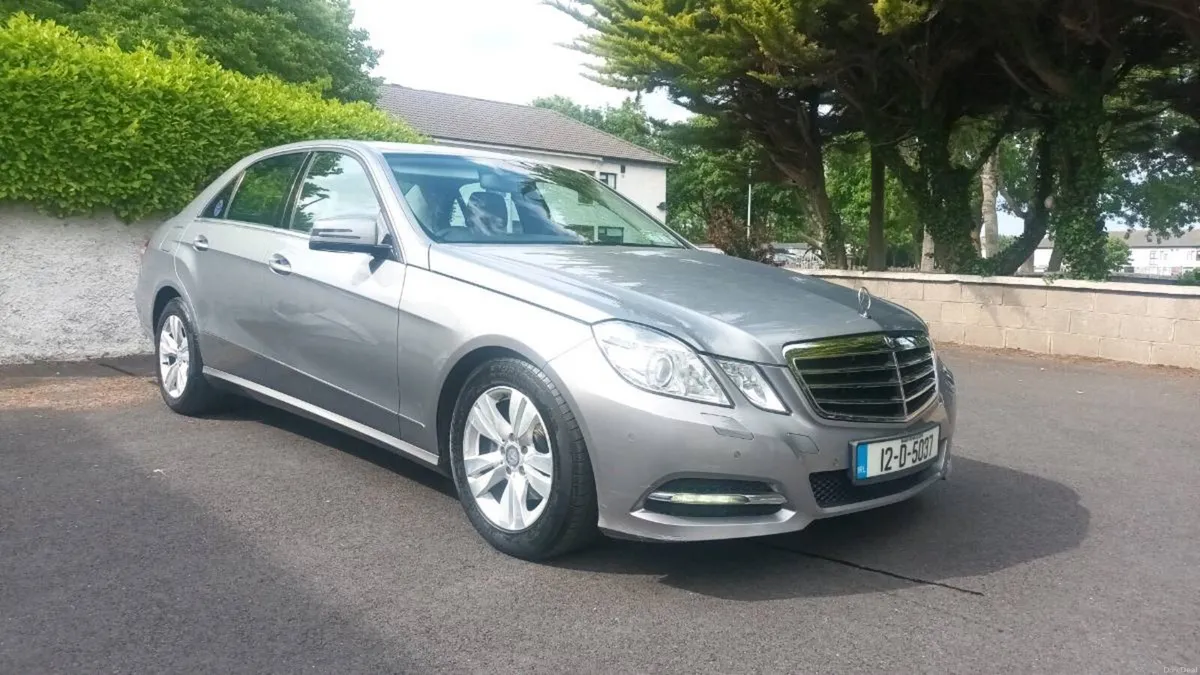 Mercedes Benz E-Class CDI MINT - Image 2