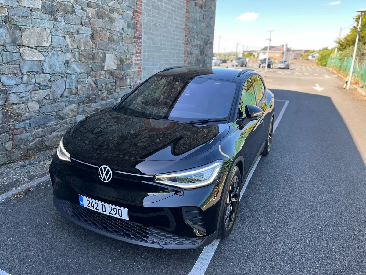 Volkswagen ID4 Pro Plus - Image 1