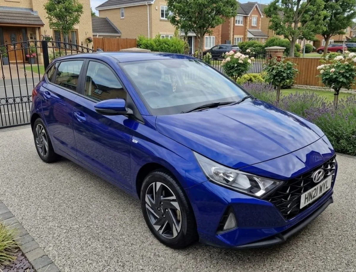 Hyandai i20 - Image 1