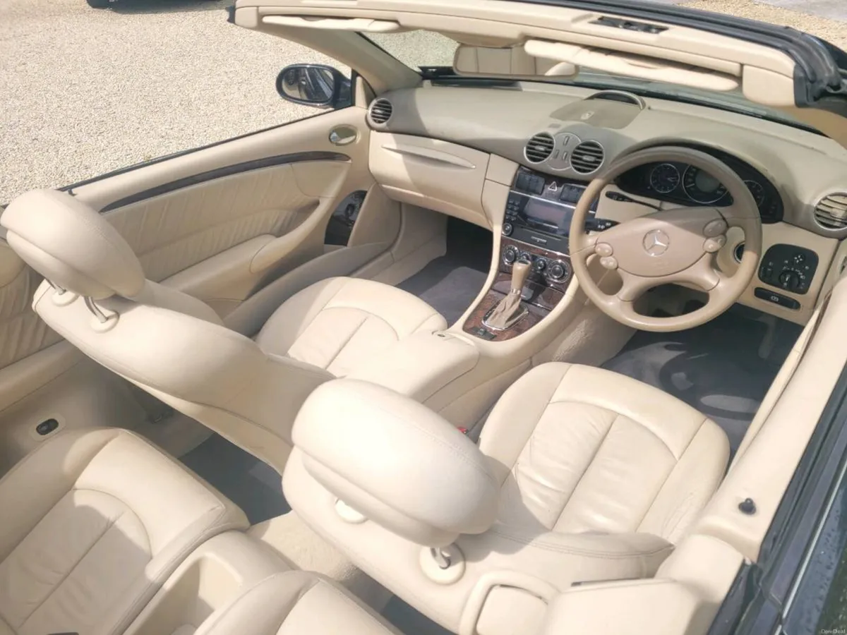 Mercedes CLK Cabriolet - Image 2
