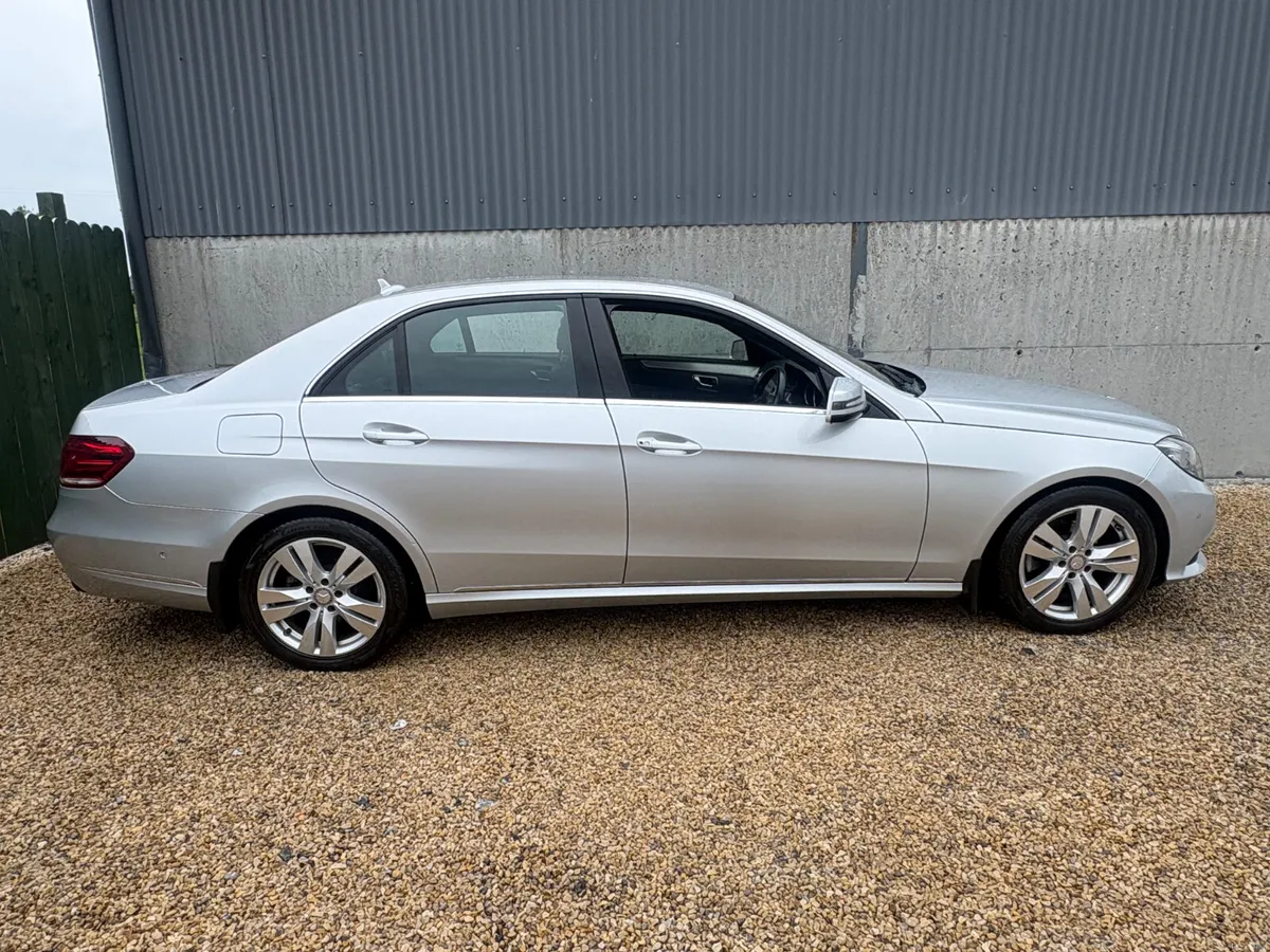 Mercedes-Benz E-Class 2015 - Image 4